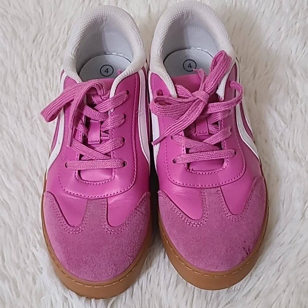 Cat & Jack Girls Pink Sneakers with White Trim - Size 4‎